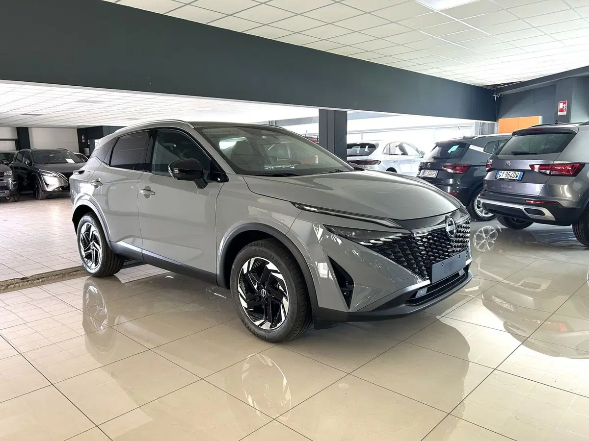 Nissan Qashqai nuova a Ferrara (3)