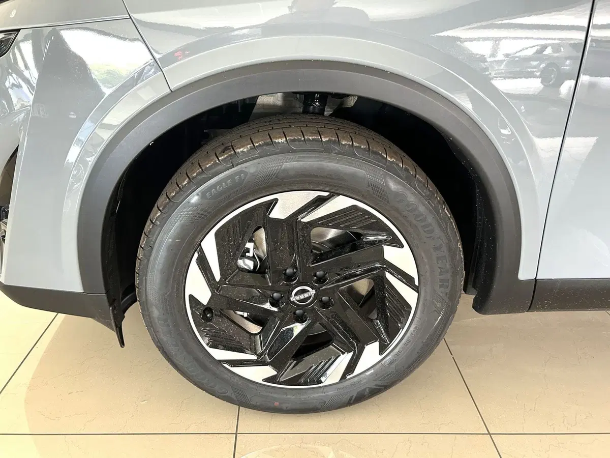 Nissan Qashqai nuova a Ferrara (7)