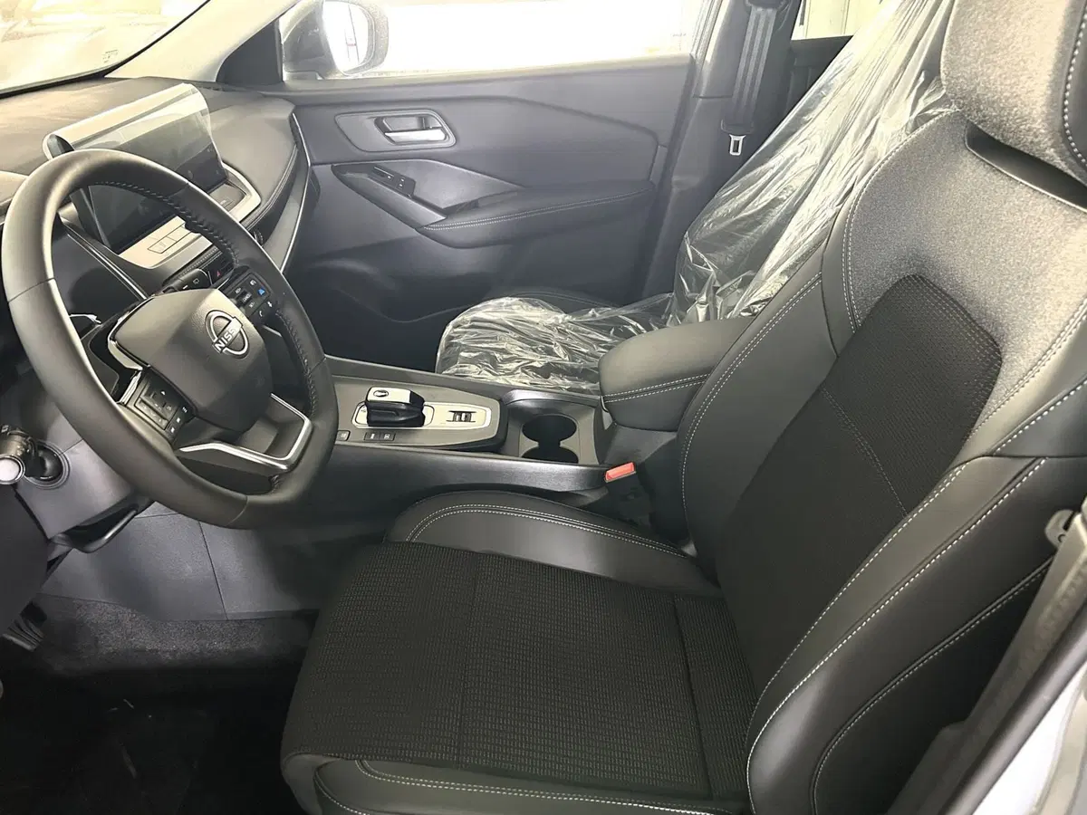 Nissan Qashqai nuova a Ferrara (8)
