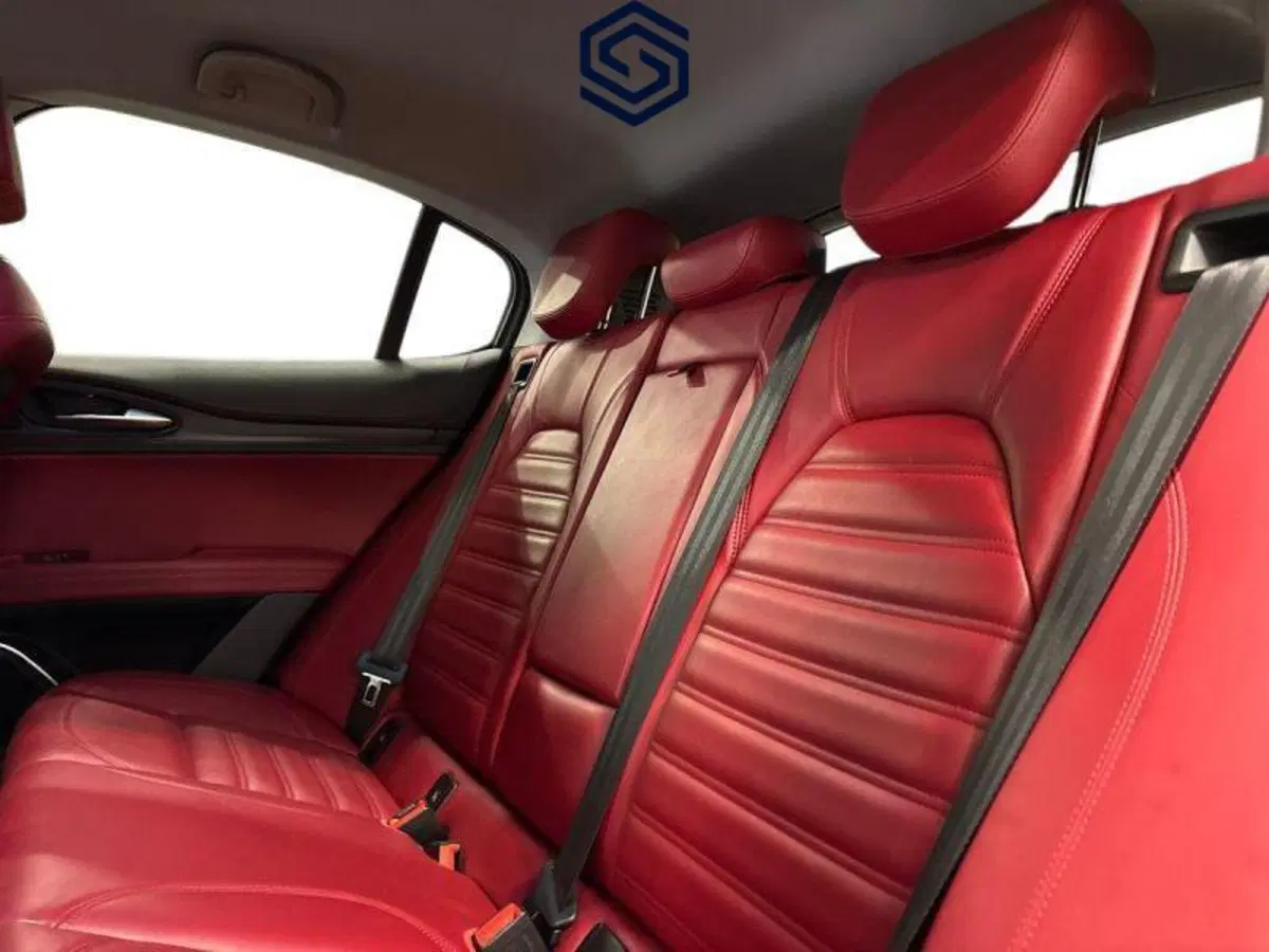 Alfa Romeo Stelvio usata a Cagliari (16)