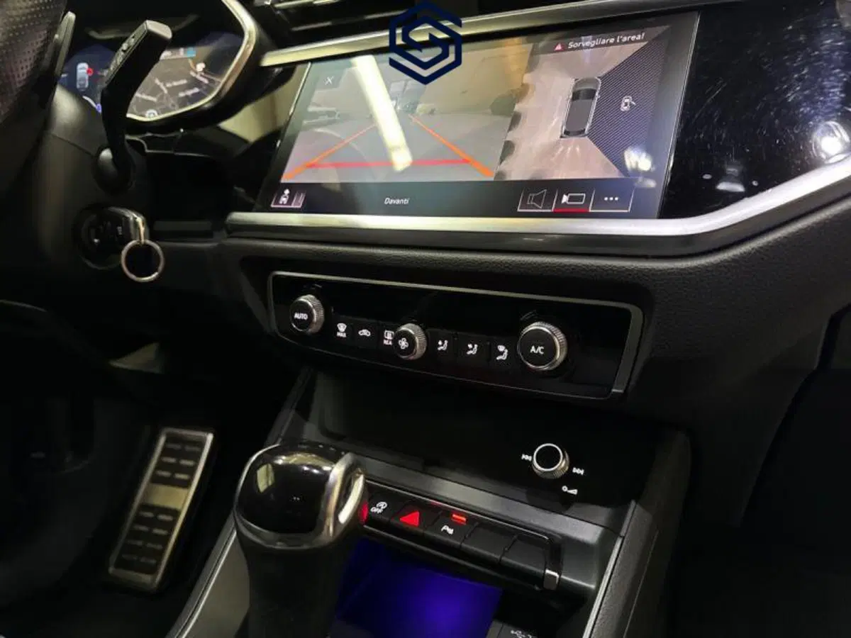 Audi Q3 Sportback usata a Cagliari (14)