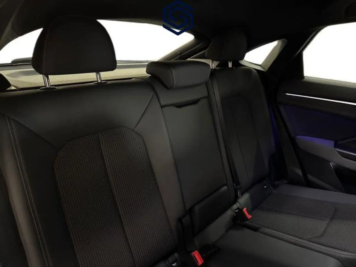 Audi Q3 Sportback usata a Cagliari (16)