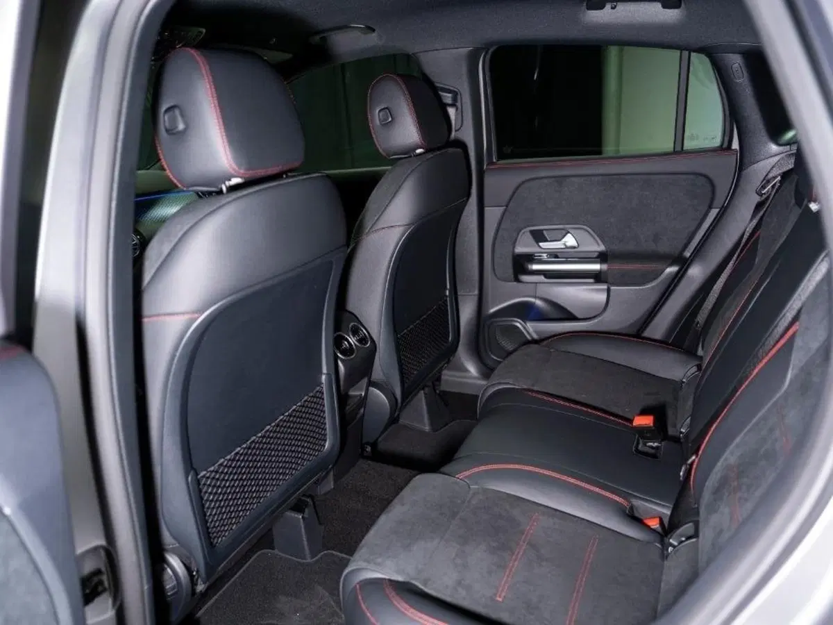 Mercedes-Benz GLA SUV nuova a Ancona (10)