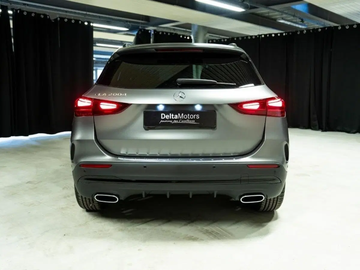Mercedes-Benz GLA SUV nuova a Ancona (4)