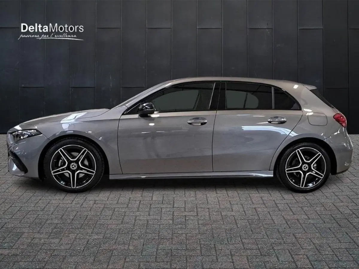 Mercedes-Benz Classe A Sedan nuova a Ancona (2)
