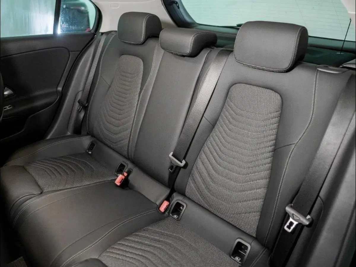 Mercedes-Benz Classe A Sedan nuova a Ancona (18)