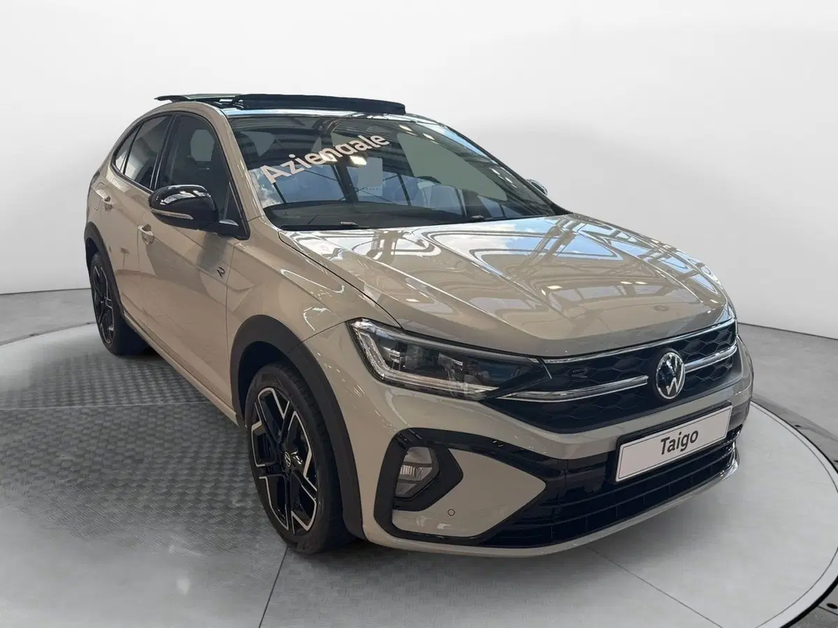 Volkswagen Taigo nuova a Varese (2)