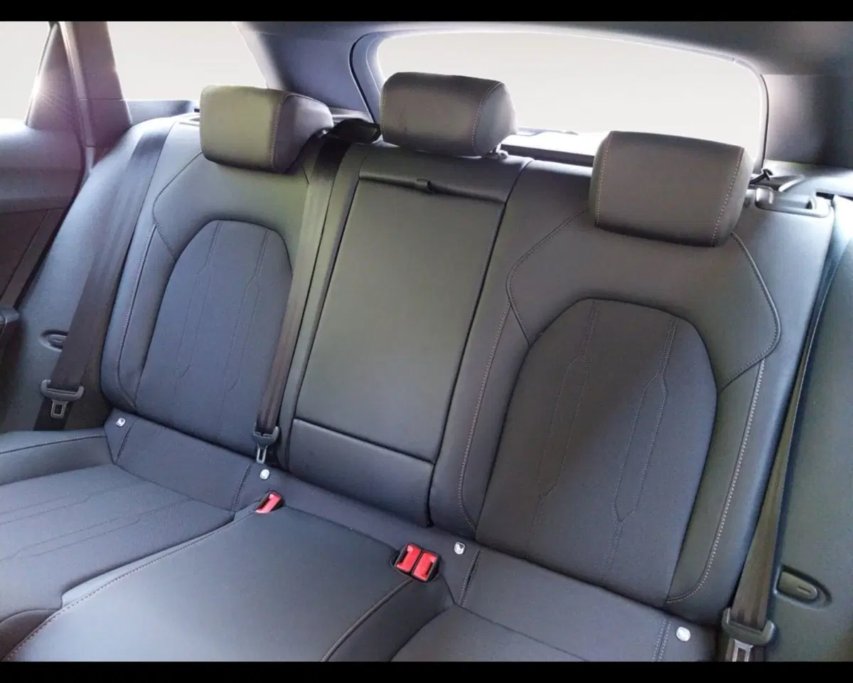 Cupra Leon Station Wagon nuova a Ravenna (13)