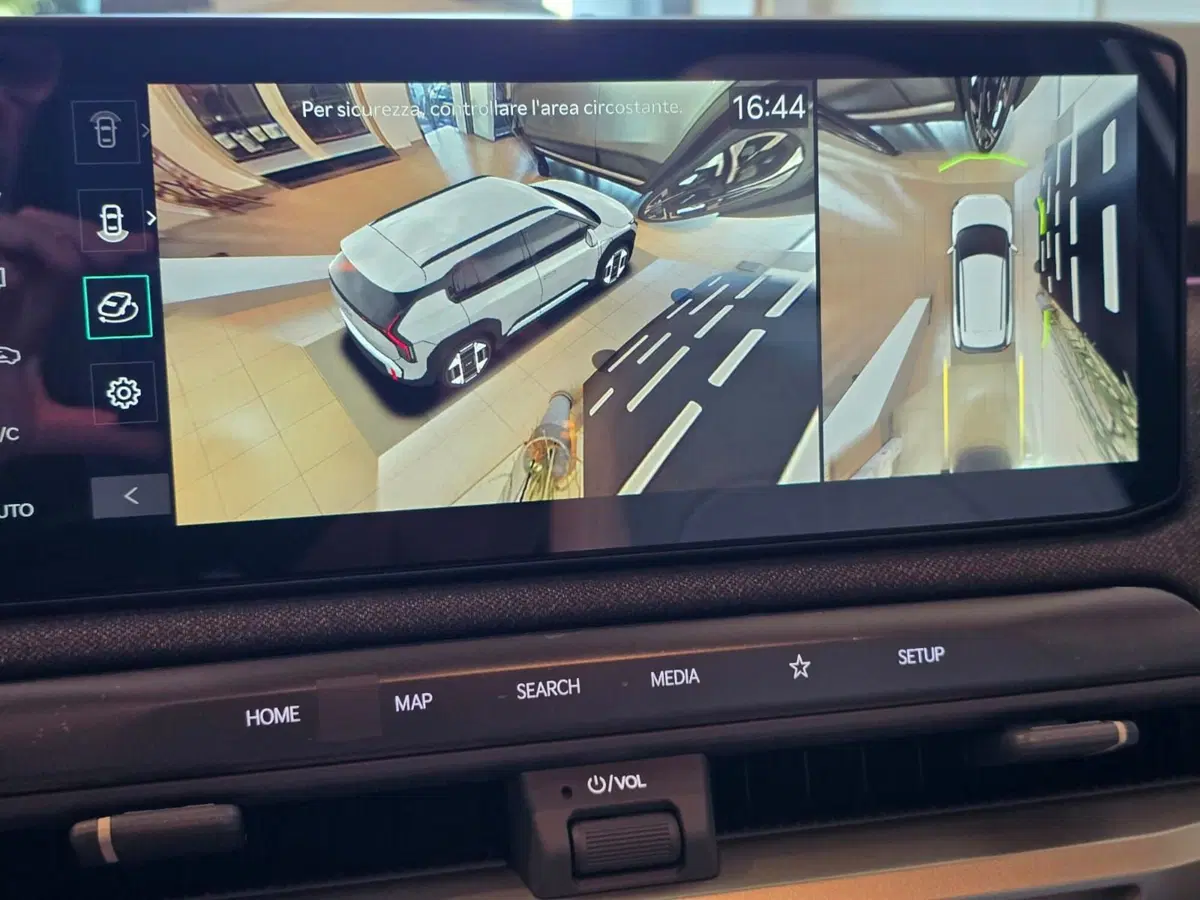 Kia EV3 nuova a Rimini (19)