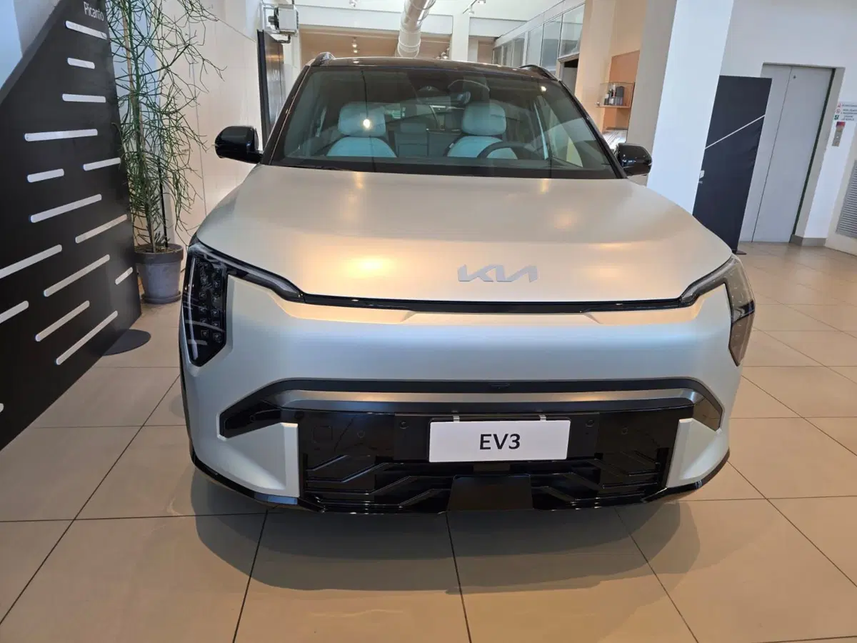 Kia EV3 nuova a Rimini (3)