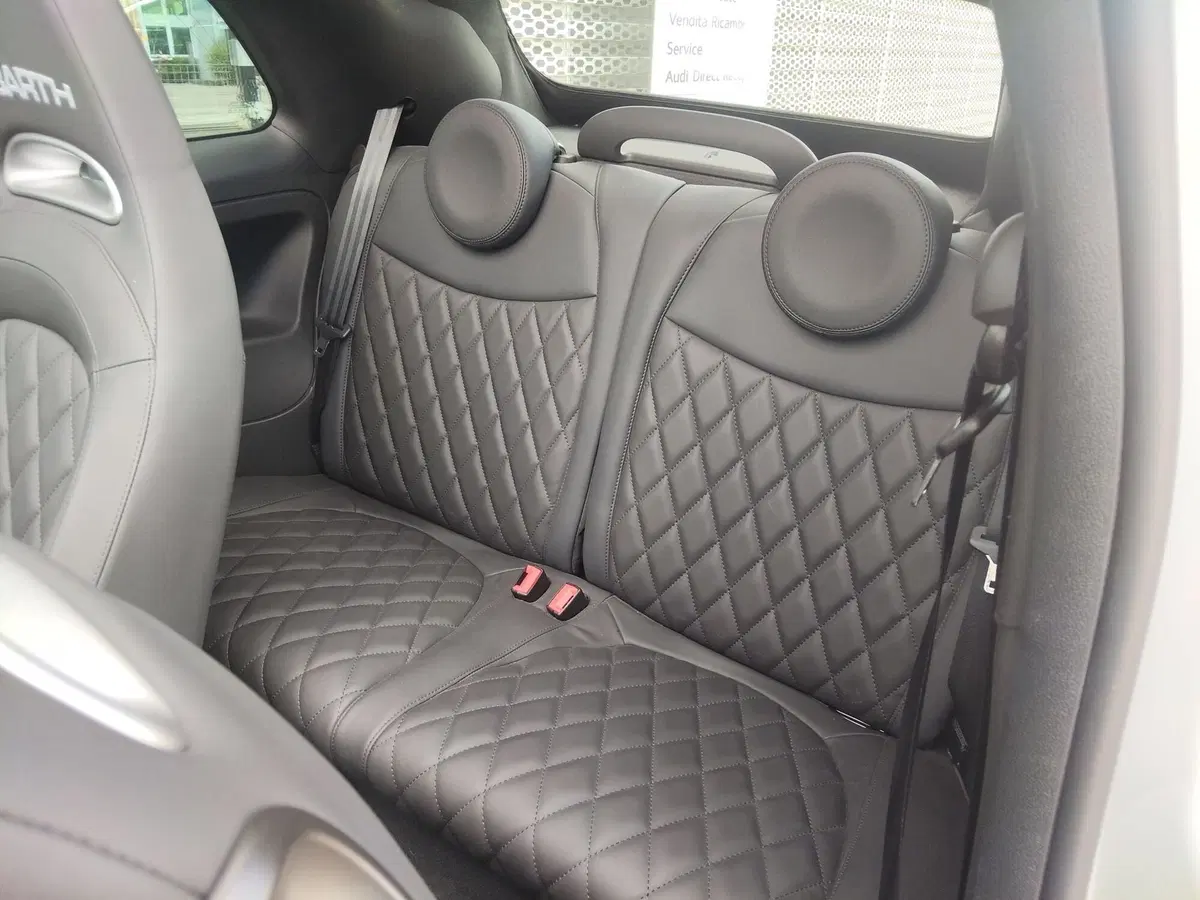 Abarth 595 Cabrio usata a Modena (14)