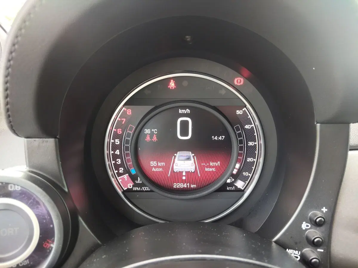 Abarth 595 Cabrio usata a Modena (9)
