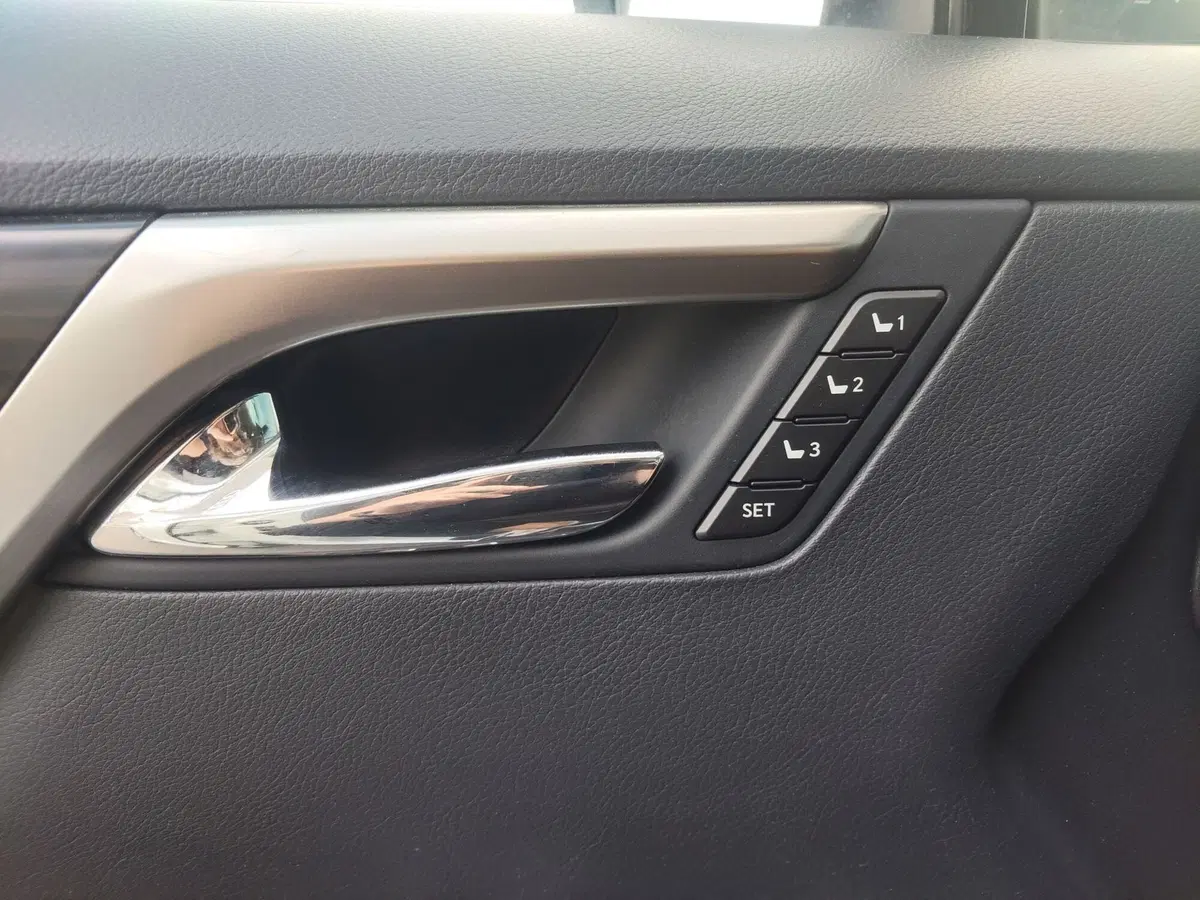 Lexus RX usata a Modena (19)