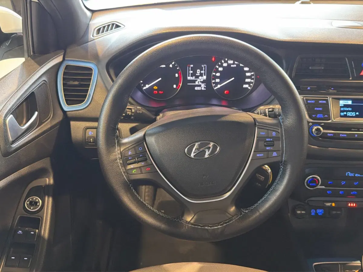 Hyundai i20 usata a Vicenza (16)