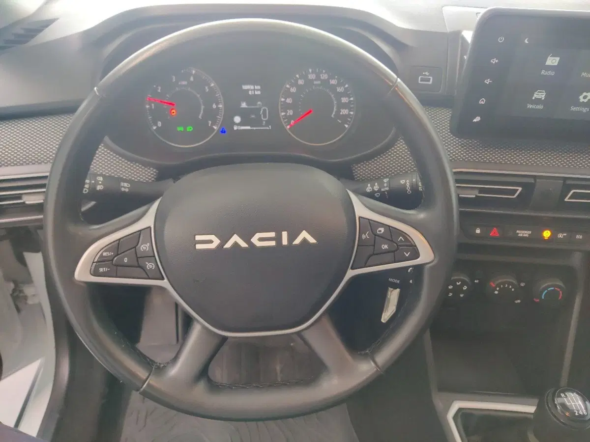 Dacia Jogger usata a Arezzo (18)