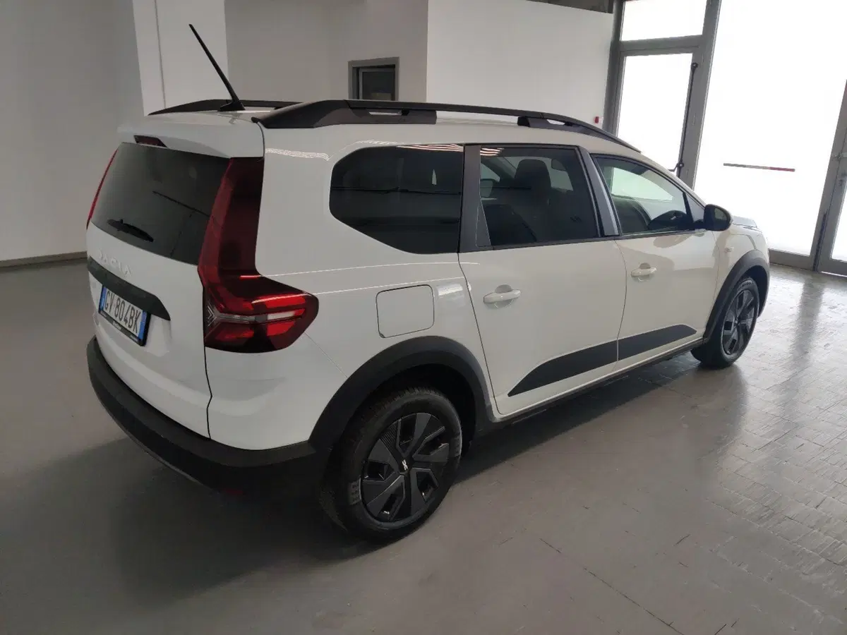 Dacia Jogger usata a Arezzo (6)