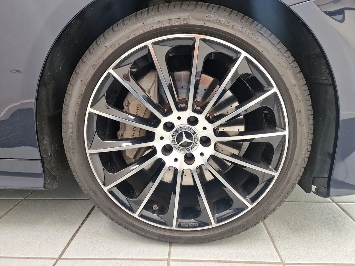 Mercedes-Benz Classe E Coupé usata a Verbano Cusio Ossola (9)