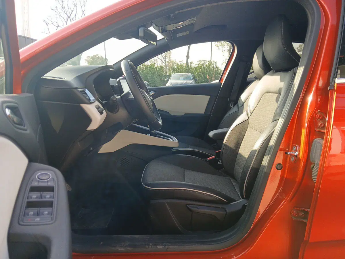 Renault Clio usata a Latina (18)