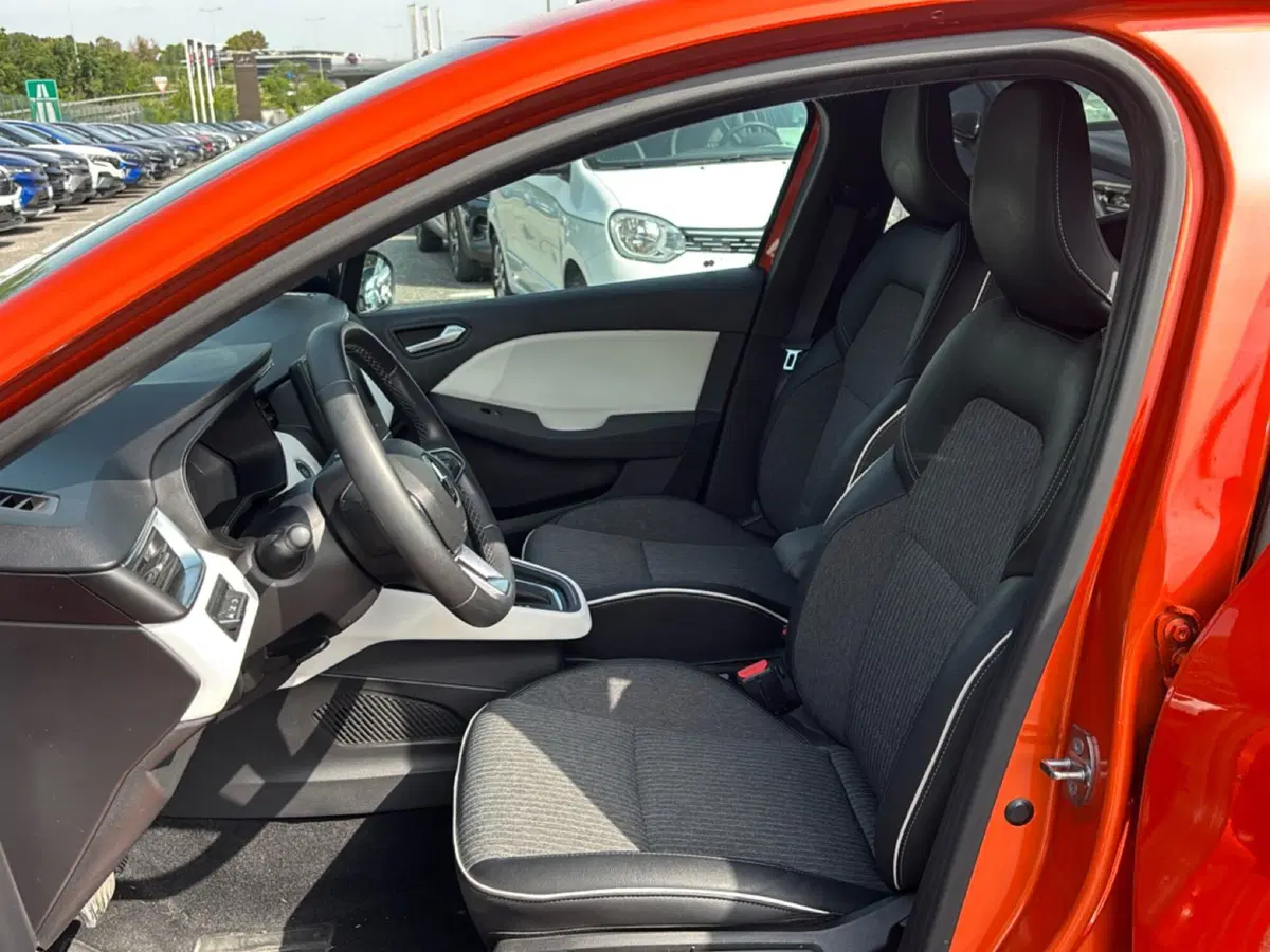 Renault Clio usata a Roma (14)
