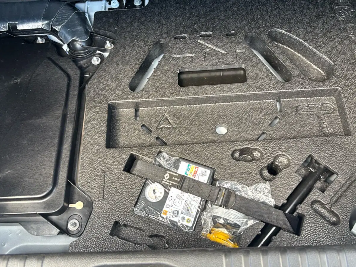 Renault Clio usata a Roma (12)