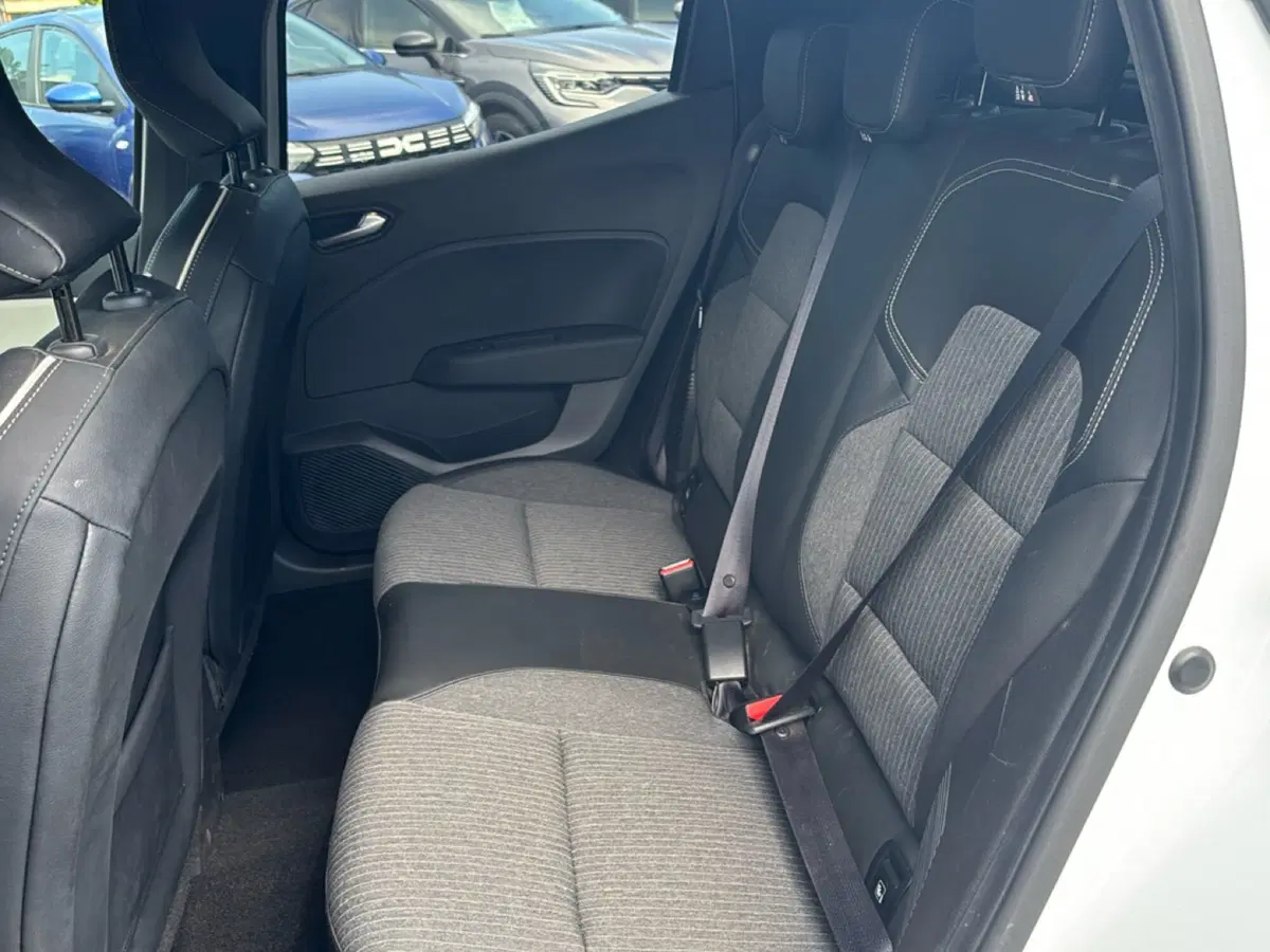 Renault Clio usata a Roma (20)