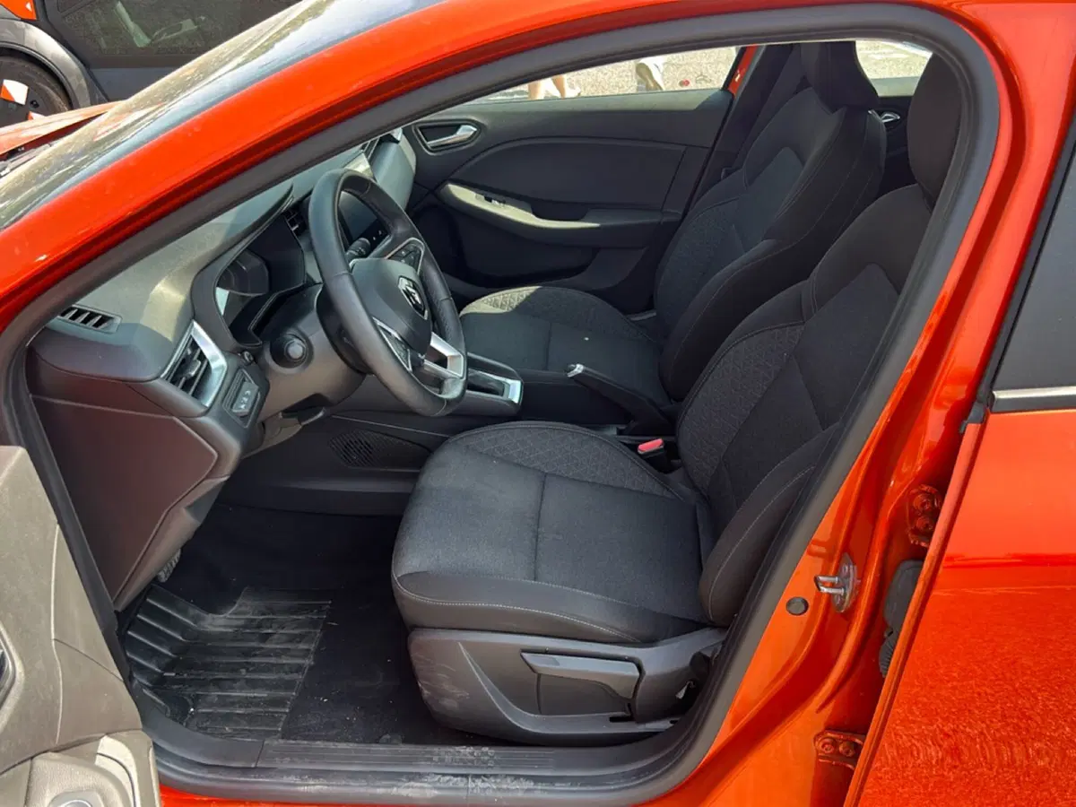 Renault Clio usata a Roma (11)
