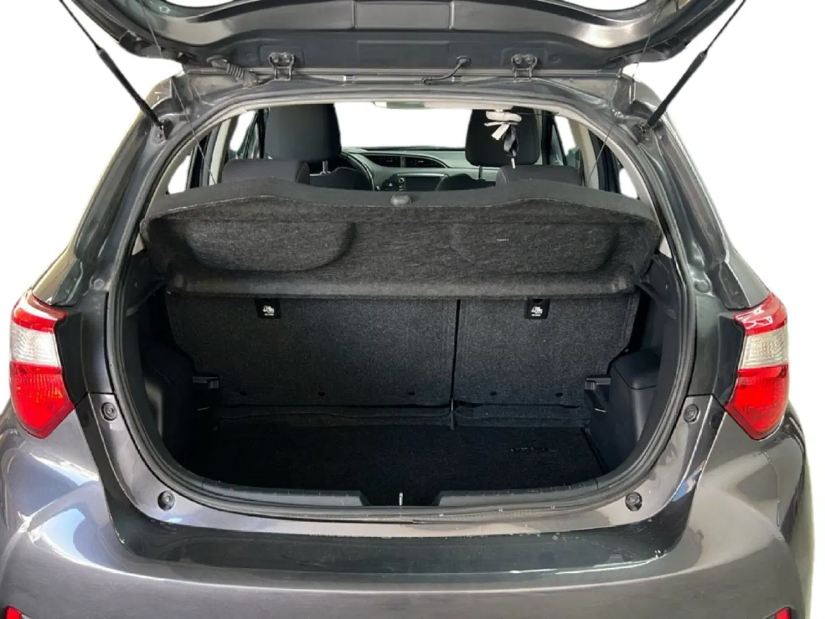 Toyota Yaris usata a Roma (10)