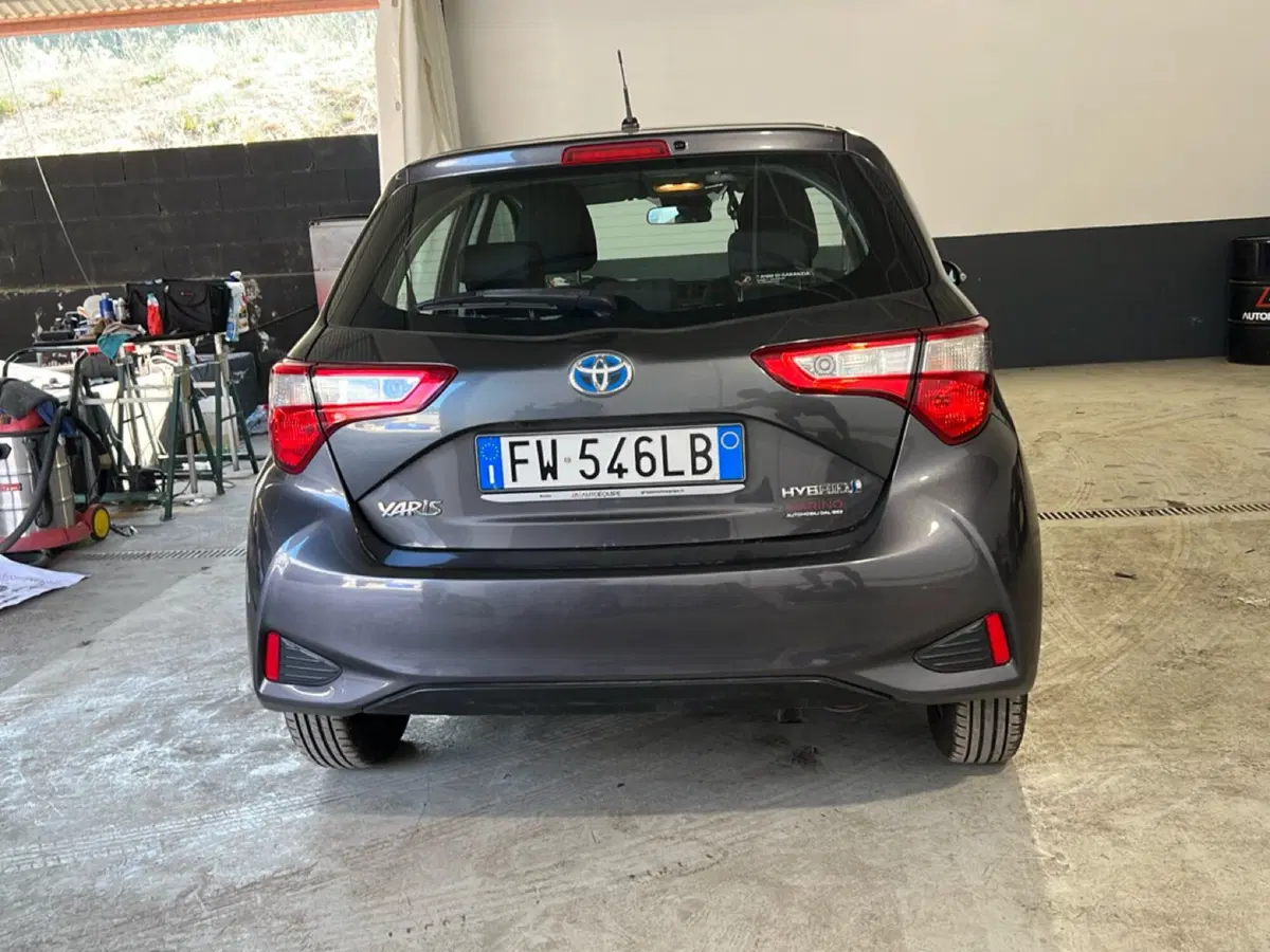 Toyota Yaris usata a Roma (4)