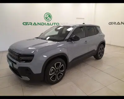 Jeep Avenger 1.2 turbo e-hybrid mhev Summit fwd 110cv edct6 del 2026 usata a Alessandria