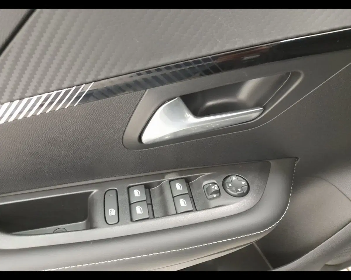 Peugeot 208 usata a Alessandria (10)