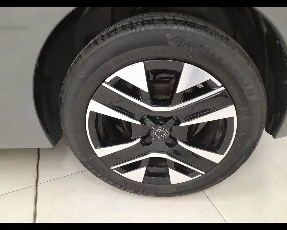 Peugeot 208 usata a Alessandria (9)