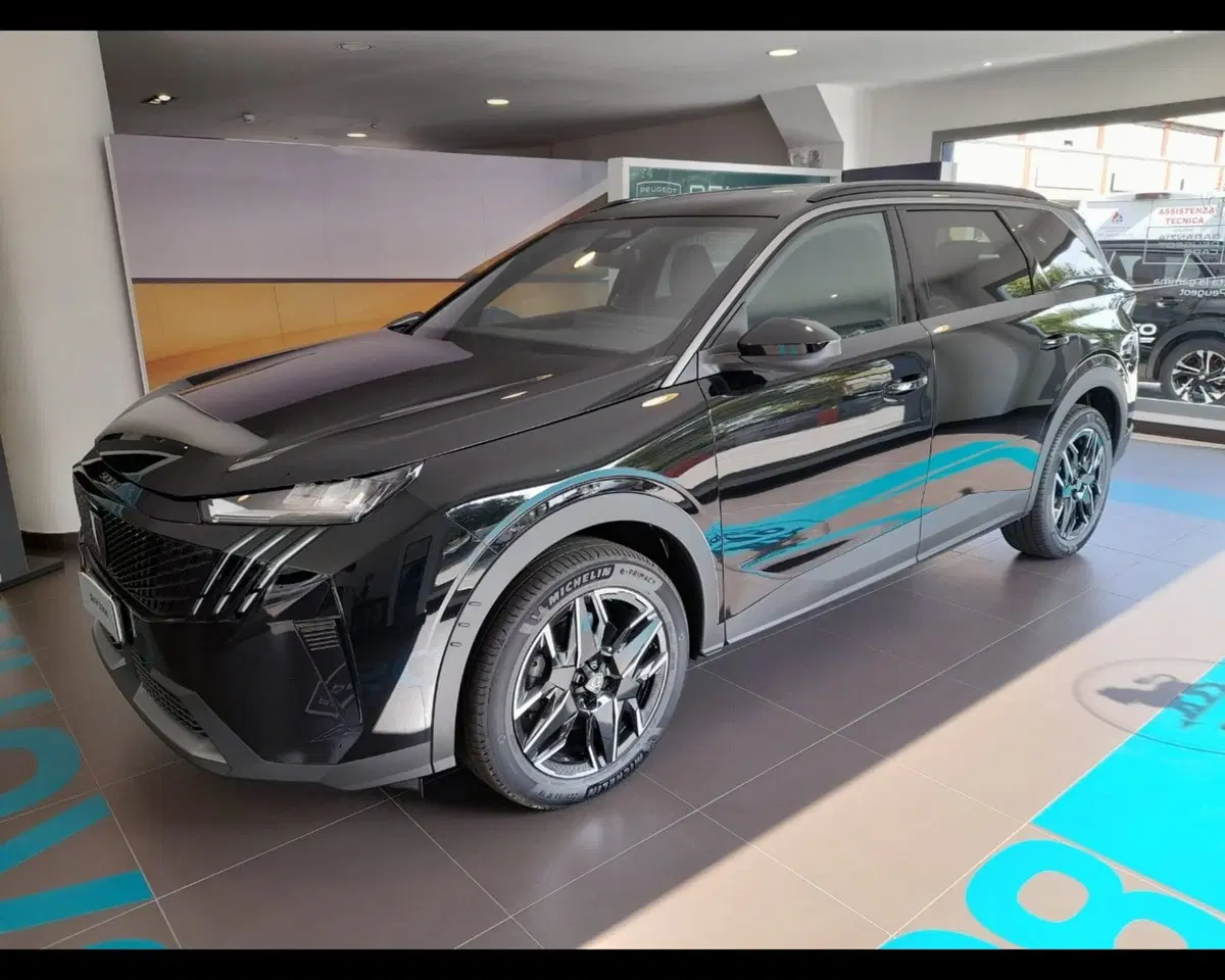 Peugeot 5008 nuova a Alessandria