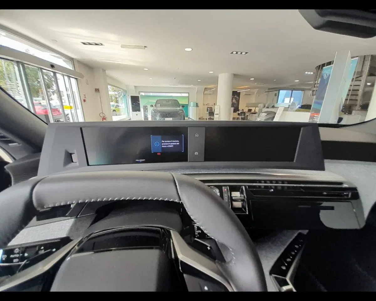 Peugeot 5008 nuova a Alessandria (20)