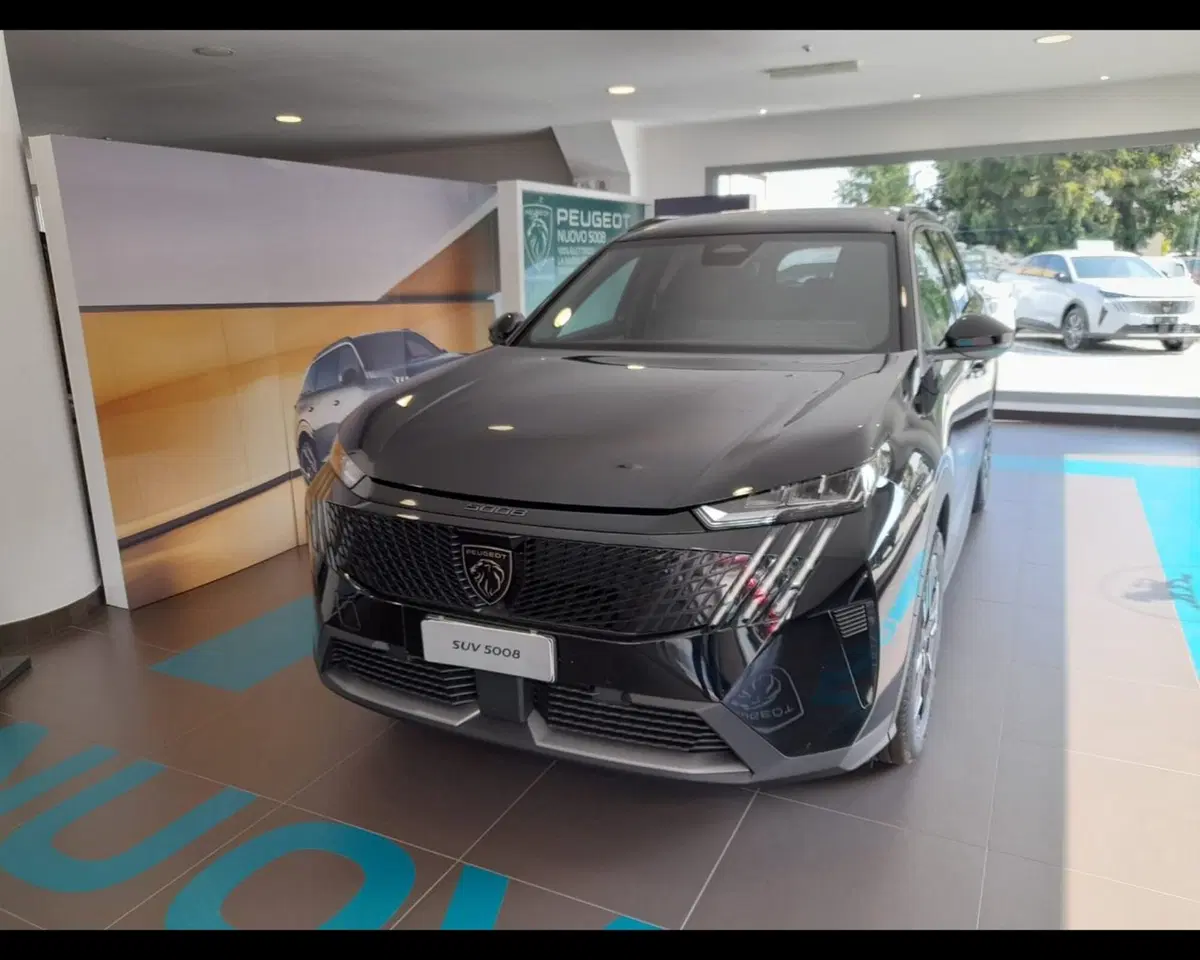Peugeot 5008 nuova a Alessandria (4)