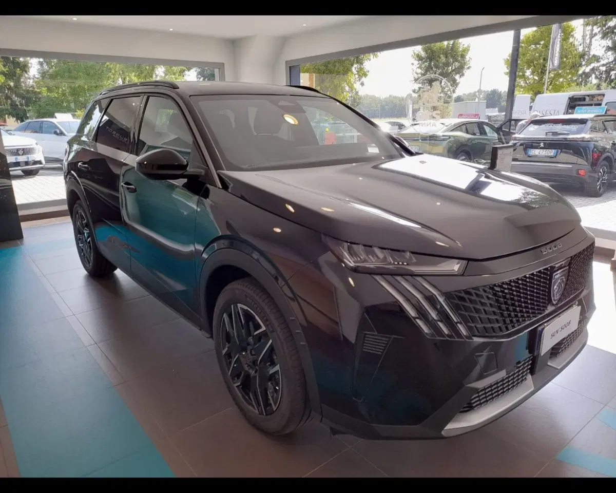 Peugeot 5008 nuova a Alessandria (5)