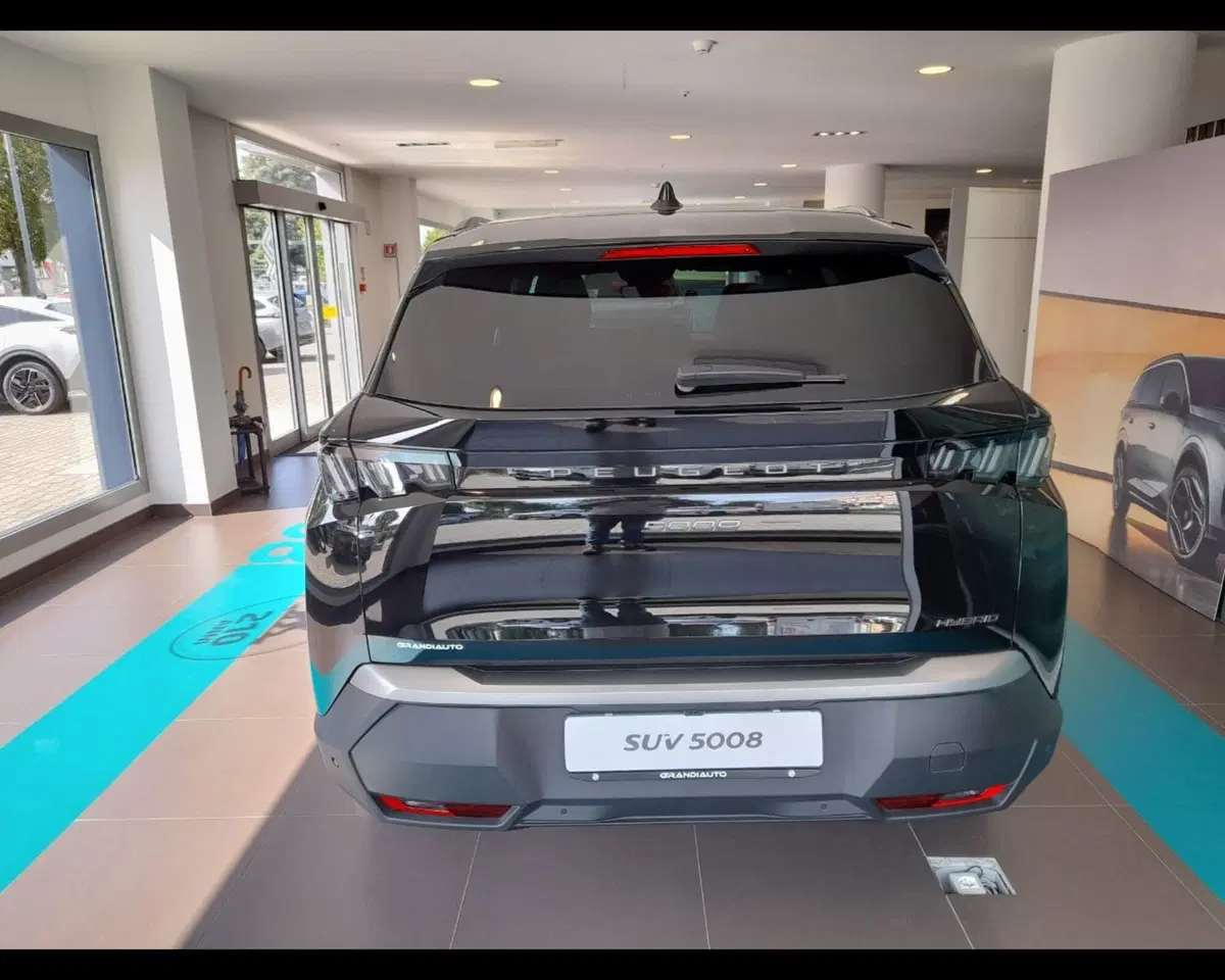 Peugeot 5008 nuova a Alessandria (6)