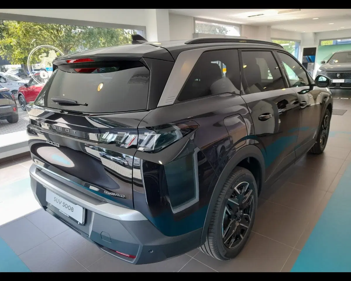 Peugeot 5008 nuova a Alessandria (7)