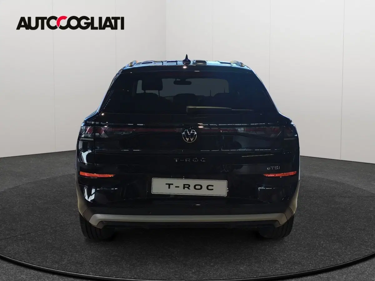 Volkswagen T-Roc nuova a Lecco (7)