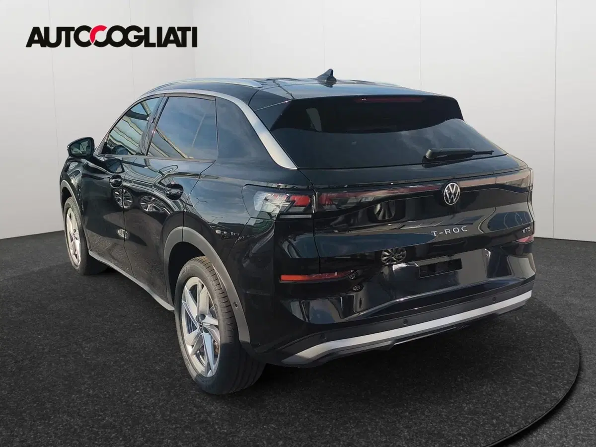 Volkswagen T-Roc nuova a Lecco (3)