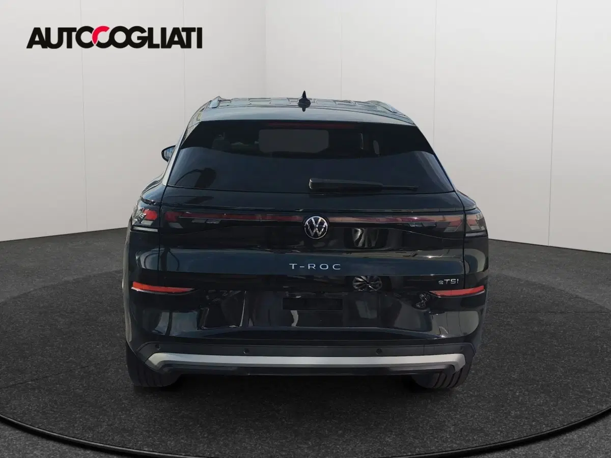 Volkswagen T-Roc nuova a Lecco (5)