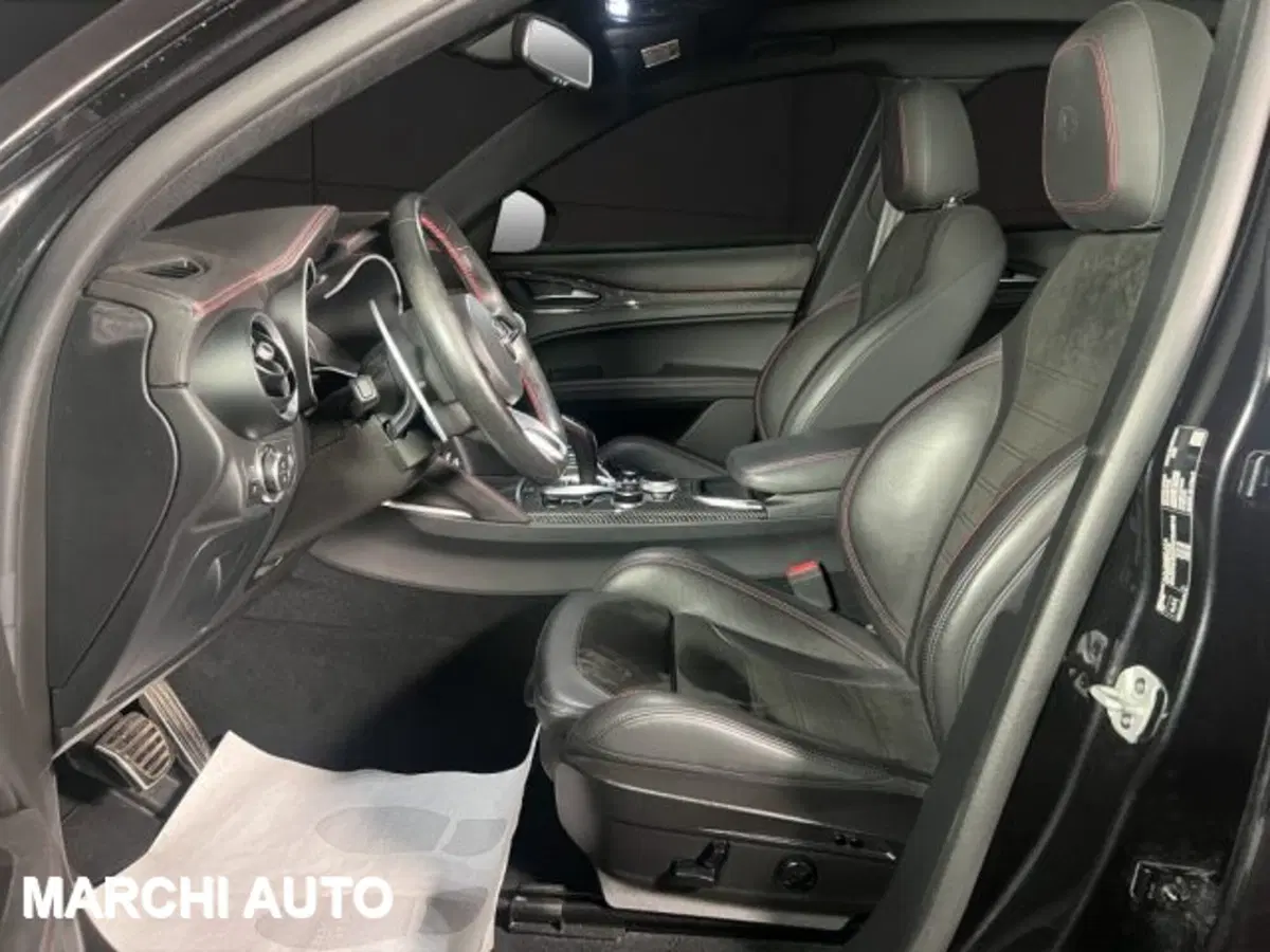 Alfa Romeo Stelvio usata a Perugia (10)