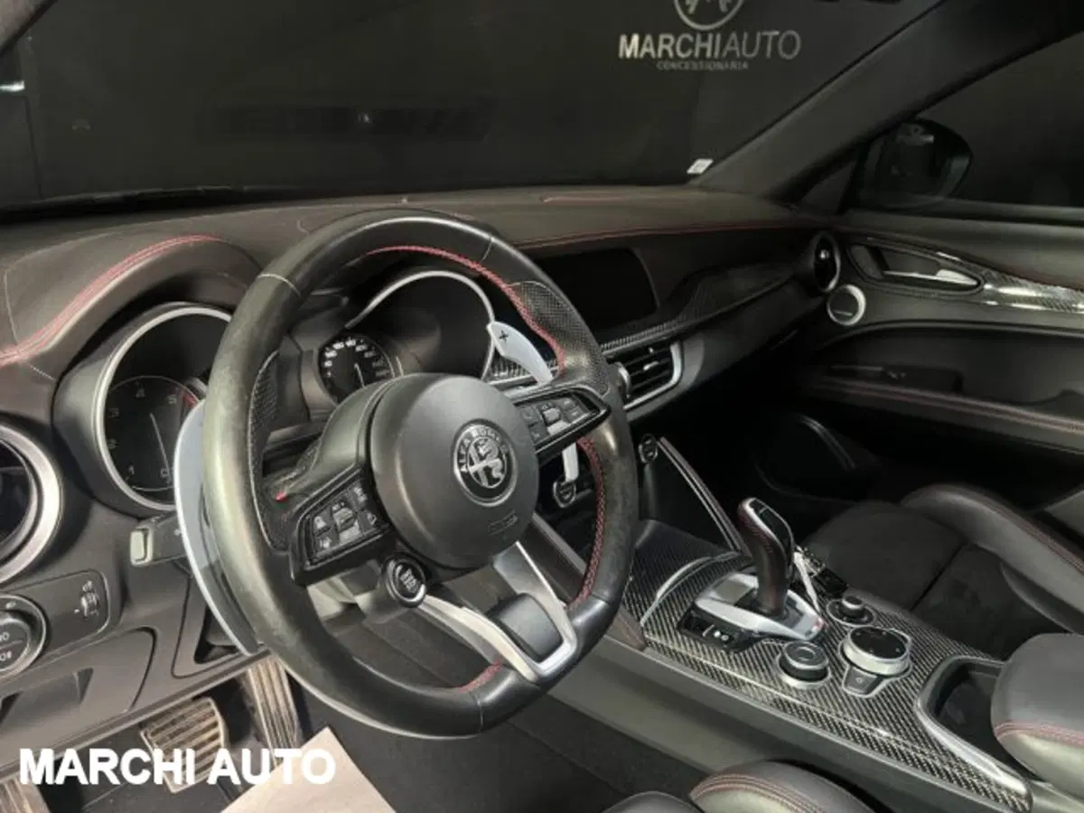 Alfa Romeo Stelvio usata a Perugia (12)