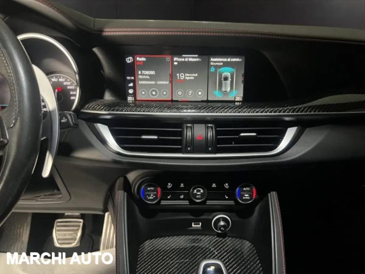 Alfa Romeo Stelvio usata a Perugia (16)
