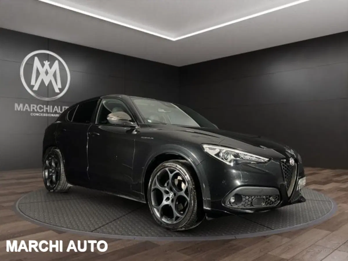 Alfa Romeo Stelvio usata a Perugia (3)