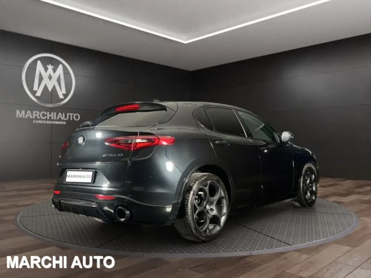 Alfa Romeo Stelvio usata a Perugia (5)
