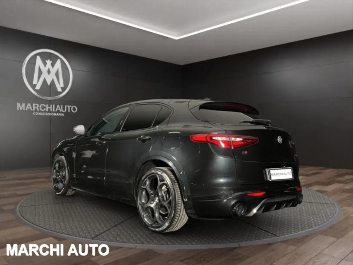 Alfa Romeo Stelvio usata a Perugia (7)