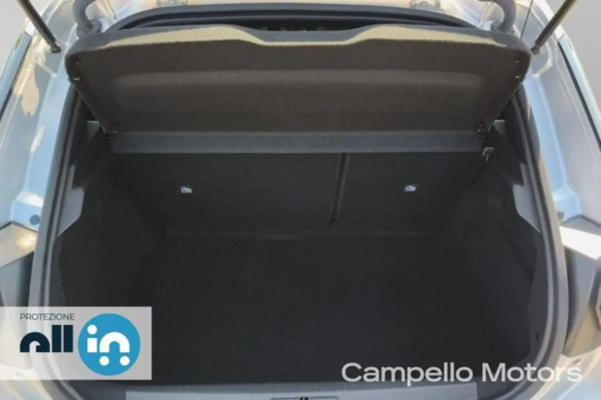 Opel Corsa usata a Venezia (16)
