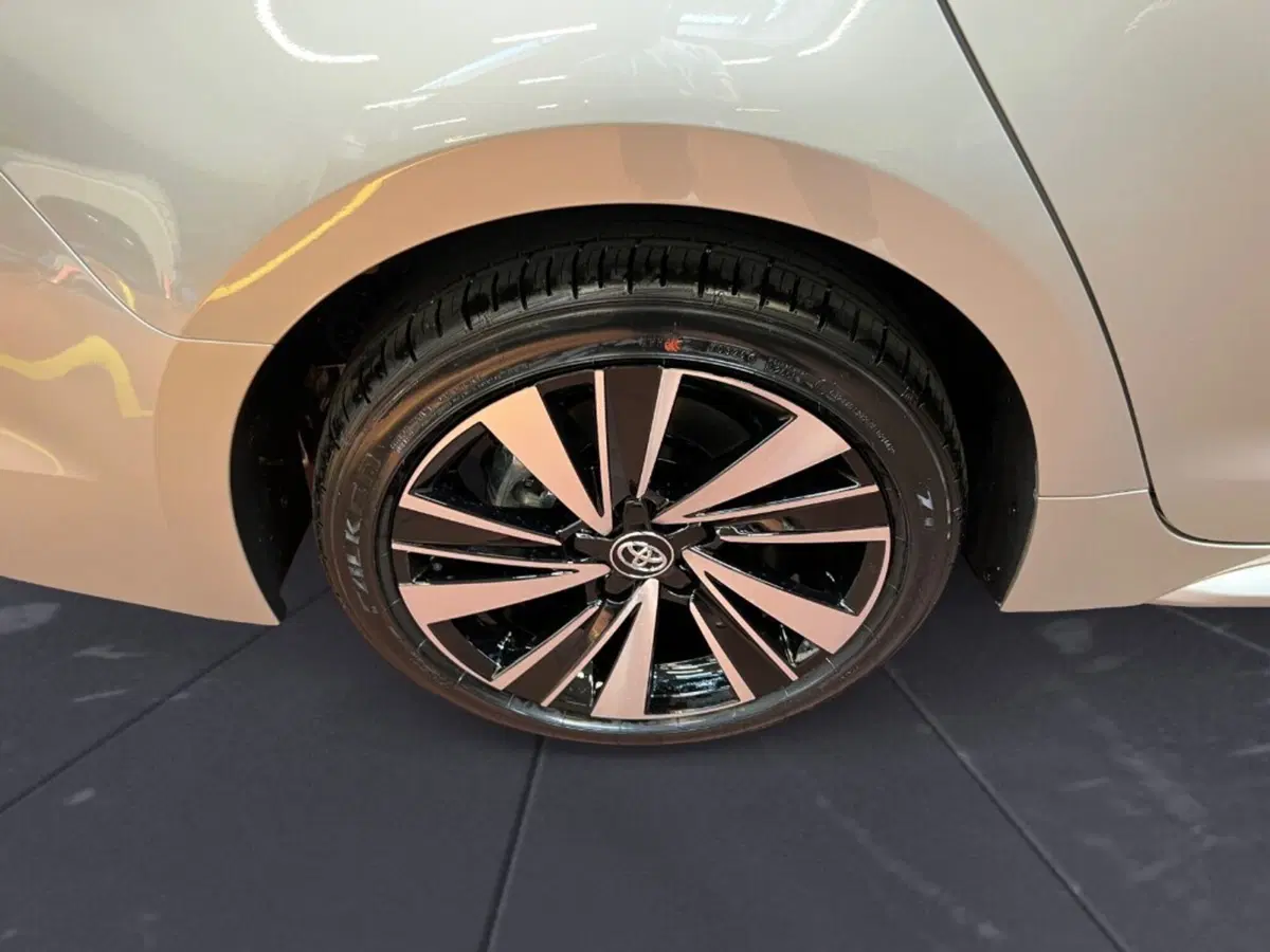 Toyota Corolla Touring Sports nuova a Verona (7)
