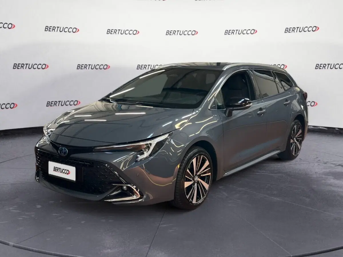 Toyota Corolla Touring Sports nuova a Verona (3)