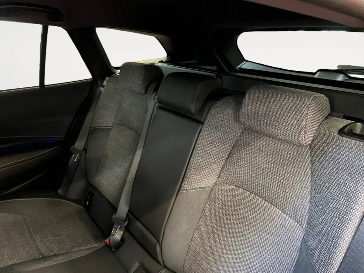 Toyota Corolla Touring Sports nuova a Verona (9)